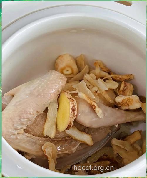抗癌食谱：沙参玉竹炖乳鸽