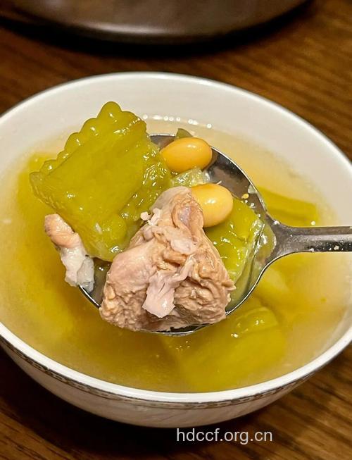 抗癌食谱：去脂苦瓜汤