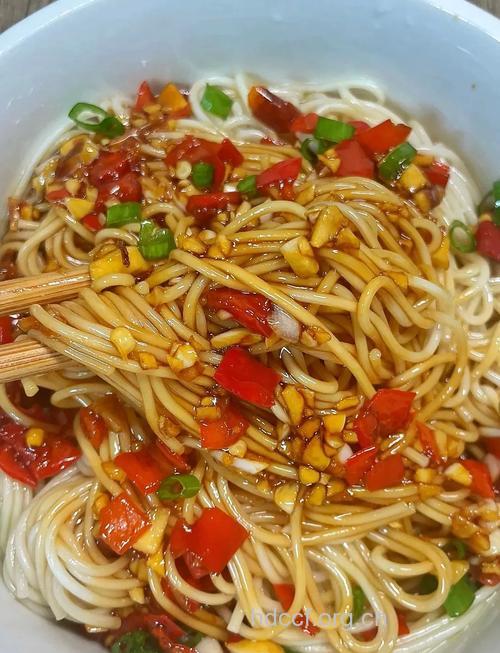 抗癌食谱:蒜香拌面