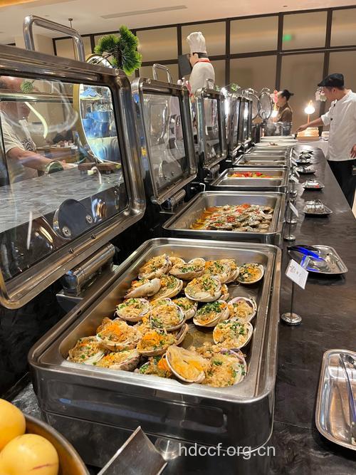 对抗大三阳的自助餐式