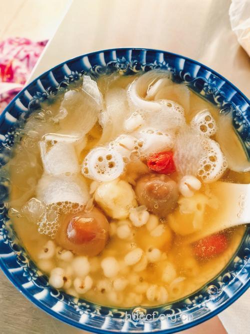 抗癌食谱:莲藕桃仁白糖汤