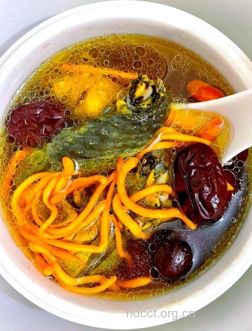 抗癌食谱：乌鸡虫草汤