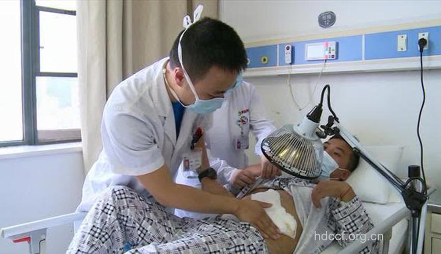 小伙自体肾移植 切除肿瘤保住肾