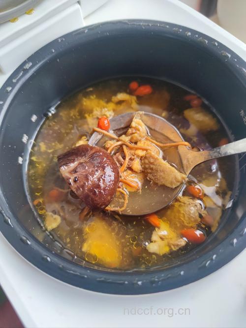 肾脏养生最怕天天“老火汤”