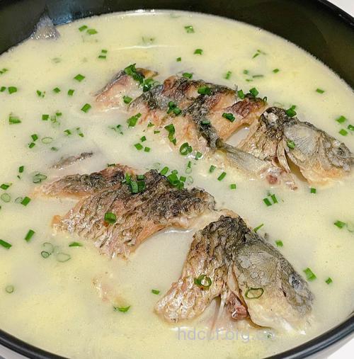 白鲫鱼汤 肾病患者便宜的养生汤