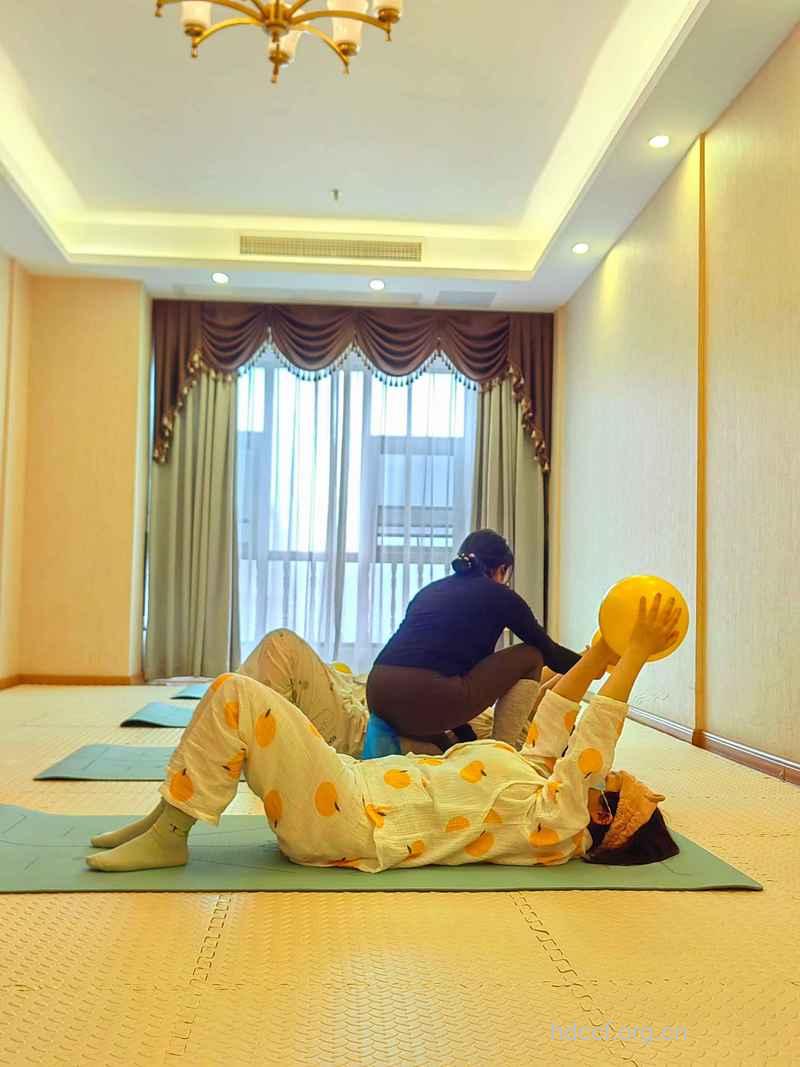 瑜伽教练亲身实践的产后减肥妙法