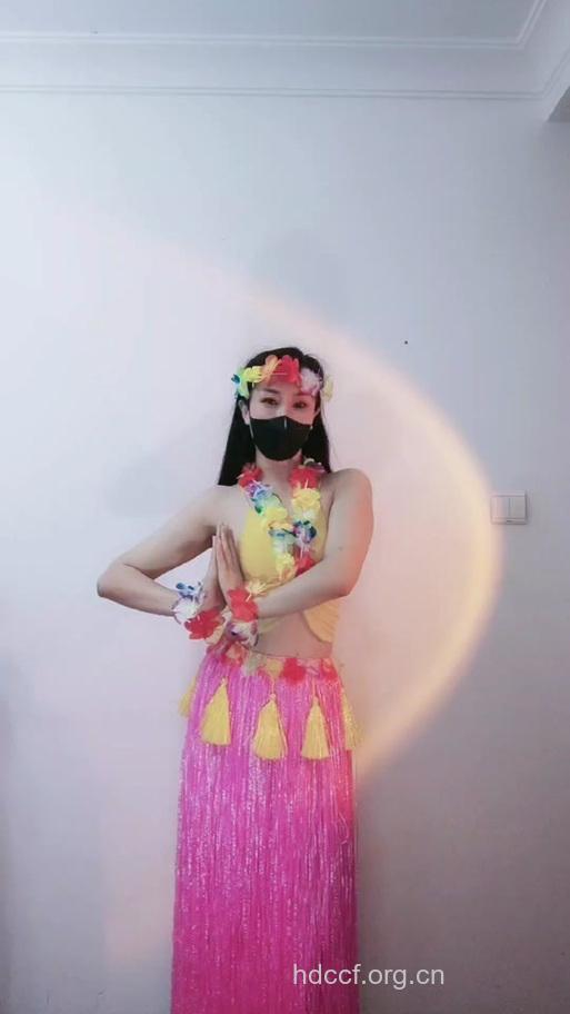 草裙舞让你扭出性感曲线