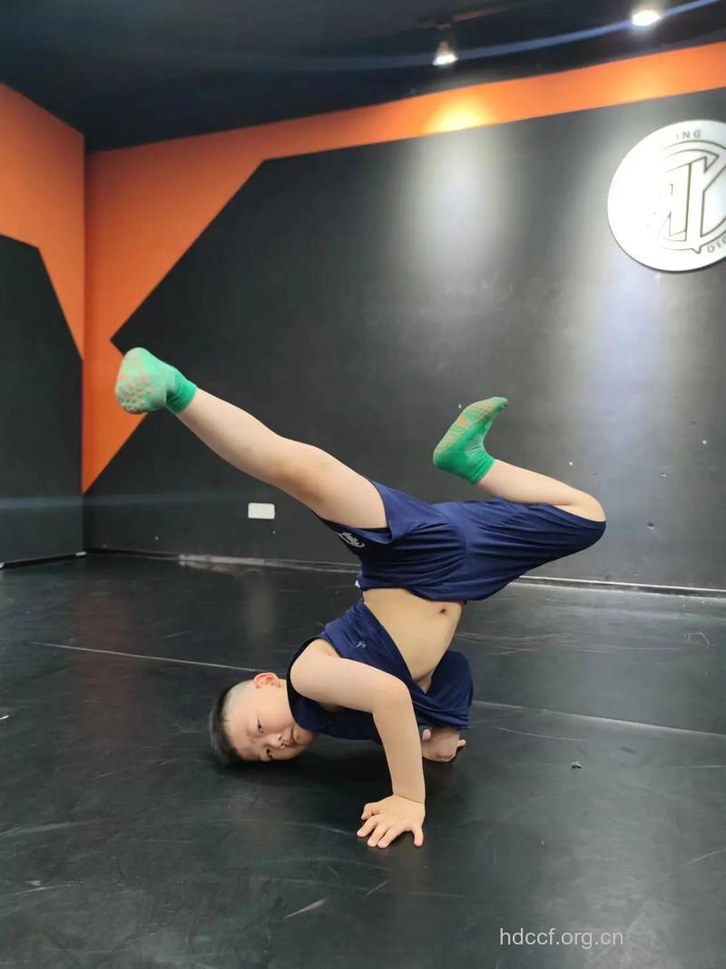 街舞高手传授街舞绝招