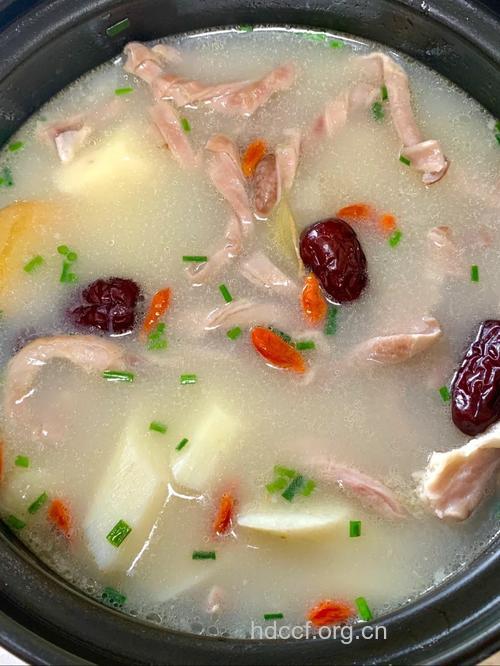 冬季养胃就喝5款养胃汤