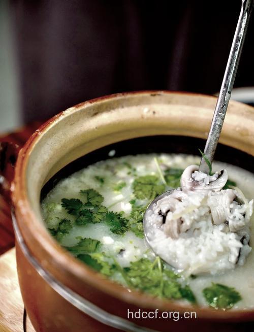 鲫鱼糯米汤暖你的胃