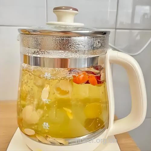 保温杯泡中药喝对身体好不好