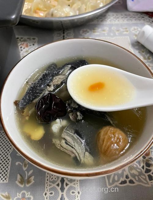 近视食疗方 乌鸡粥