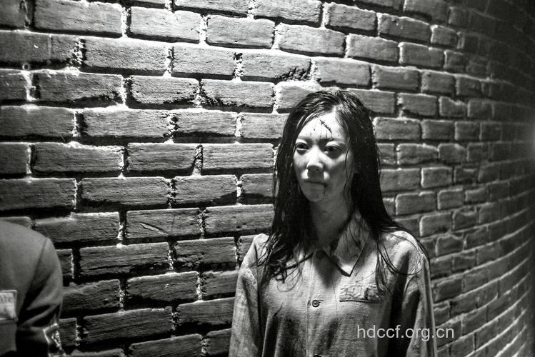 执意自杀的精神分裂症女孩