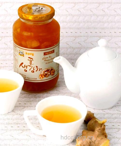 生姜蜂蜜水能够淡化老年斑