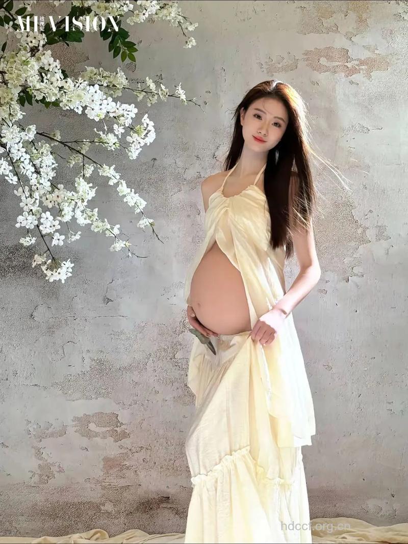 长穿高跟鞋 引起不孕或宫外孕