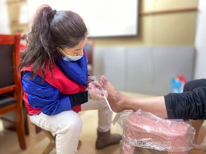 冬季做好足部护理 让你脚暖身子暖