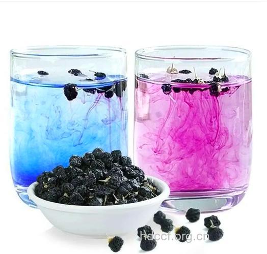 黑枸杞泡水 黑枸杞用什么水泡最好