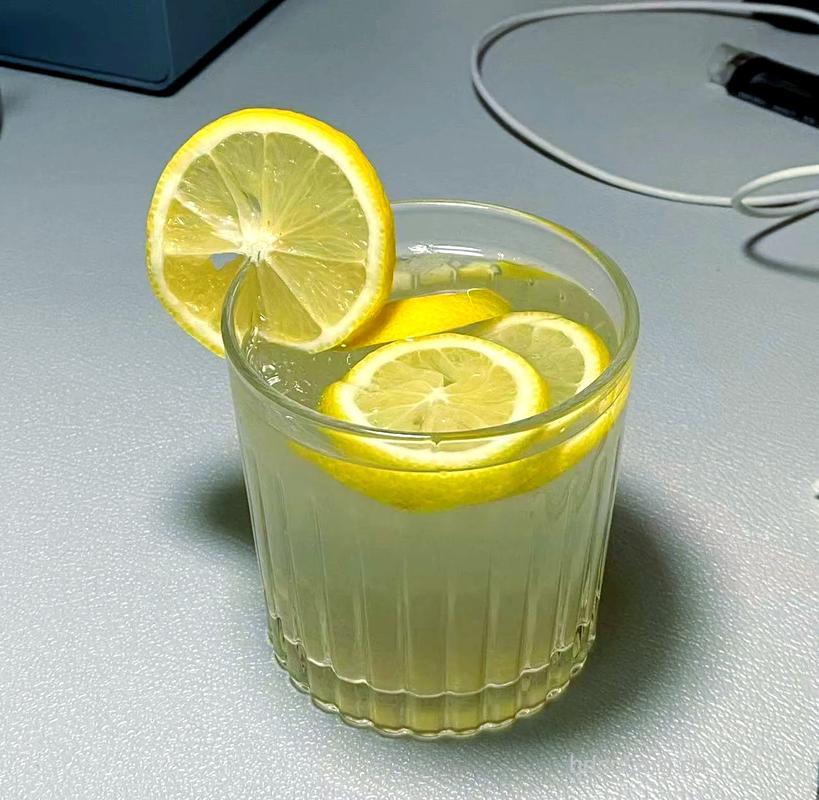 柠檬蜂蜜水DIY 喝出别样味道