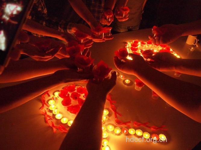 重庆“国际艾滋病烛光纪念日”活动 组图