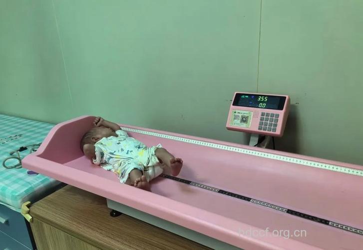 艾滋妈妈生出健康宝宝！