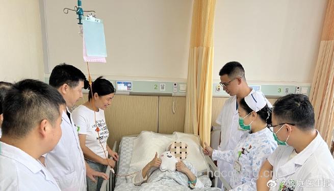 李丹:一个研究生的艾滋孤儿救助工程