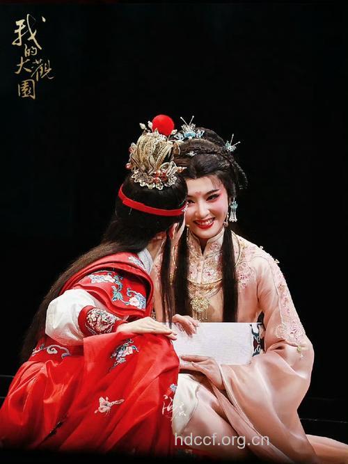 百老汇音乐剧演员募集善款捐助抗艾事业