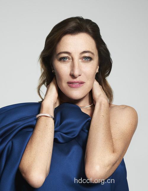 法国第一夫布鲁妮为艾滋病事业做贡献