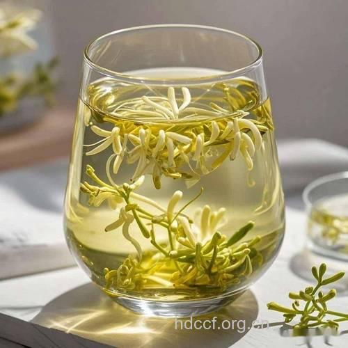 上火口臭喝金银花茶