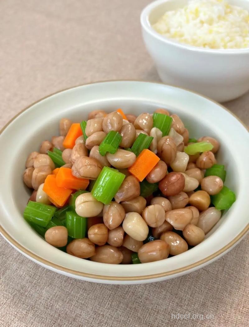 夏季怎么吃花生更健康