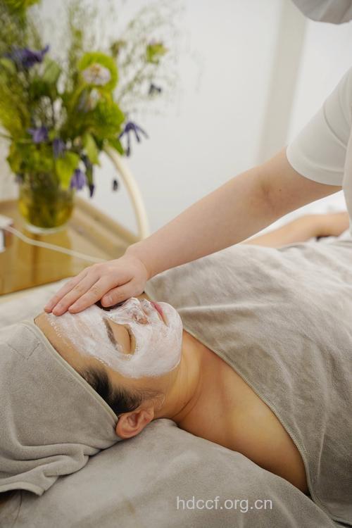 美女肌肤护理的饮食