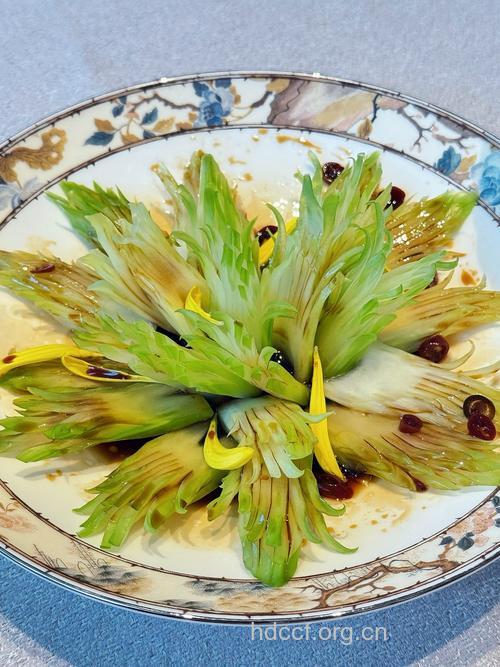 女人美颜的中菜