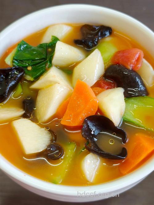 健康养肤的美味营养蔬菜汤