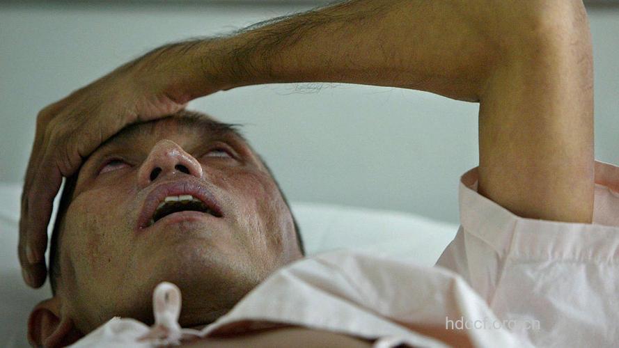 男同艾滋病感染者笑对人生