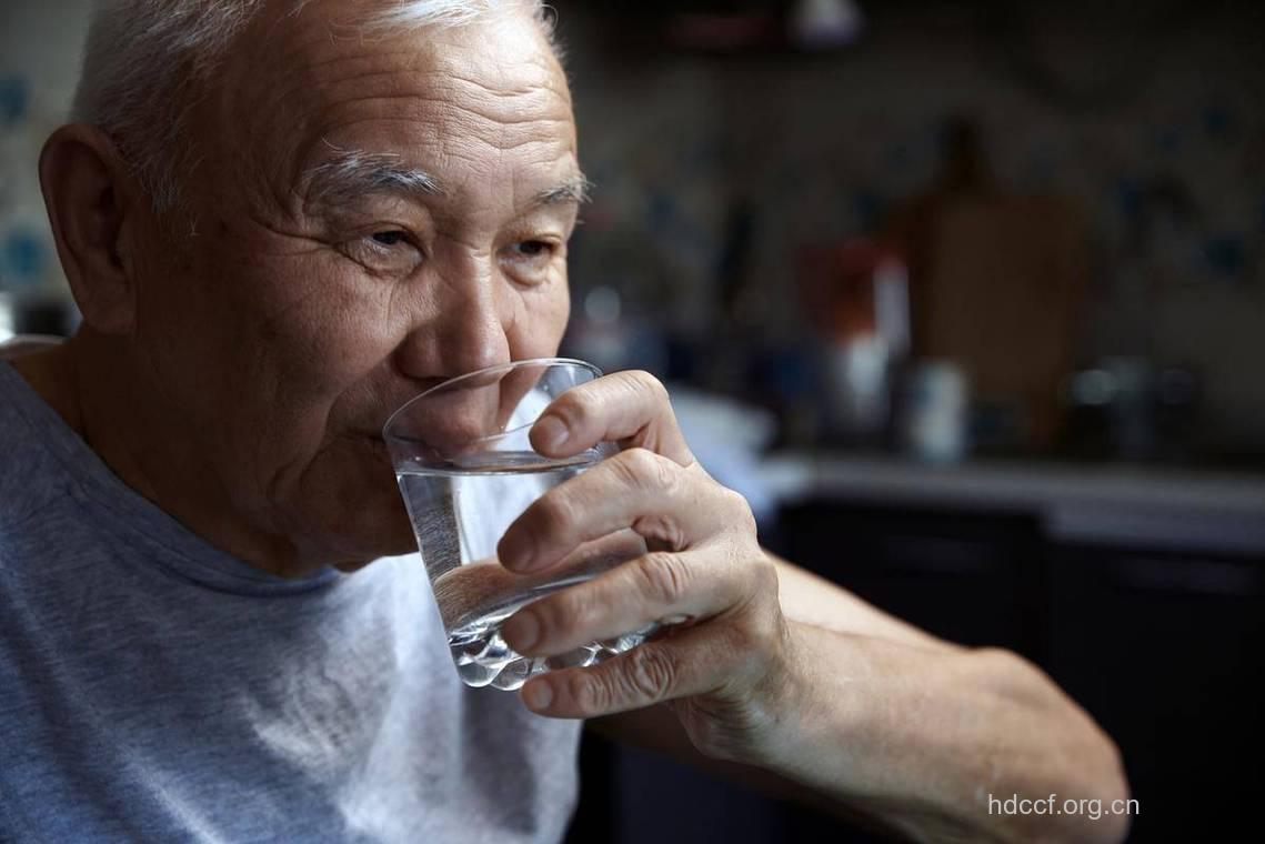 老年人喝酒有哪些误区