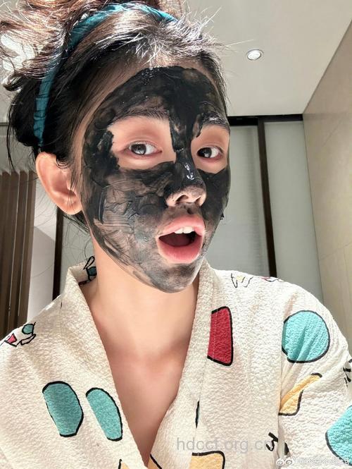 揪出痘痘真凶 还我清爽裸妆