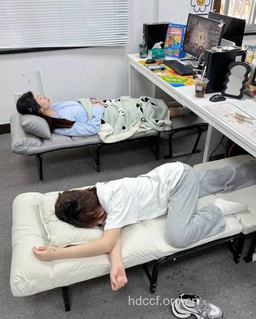 合理午休 成就办公室美人