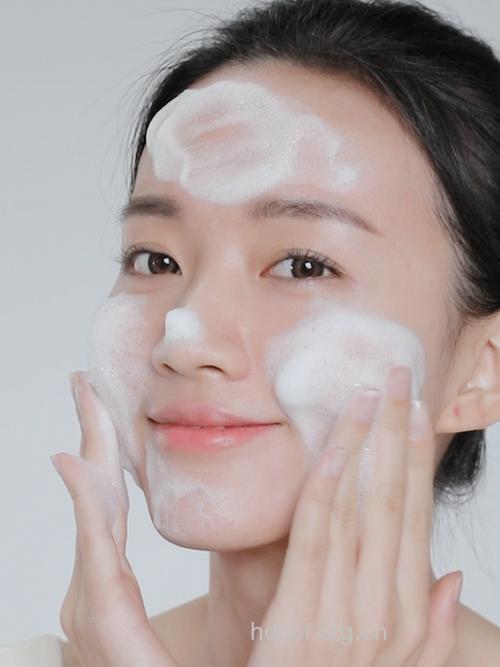 精准补水 肌肤湿润一整天