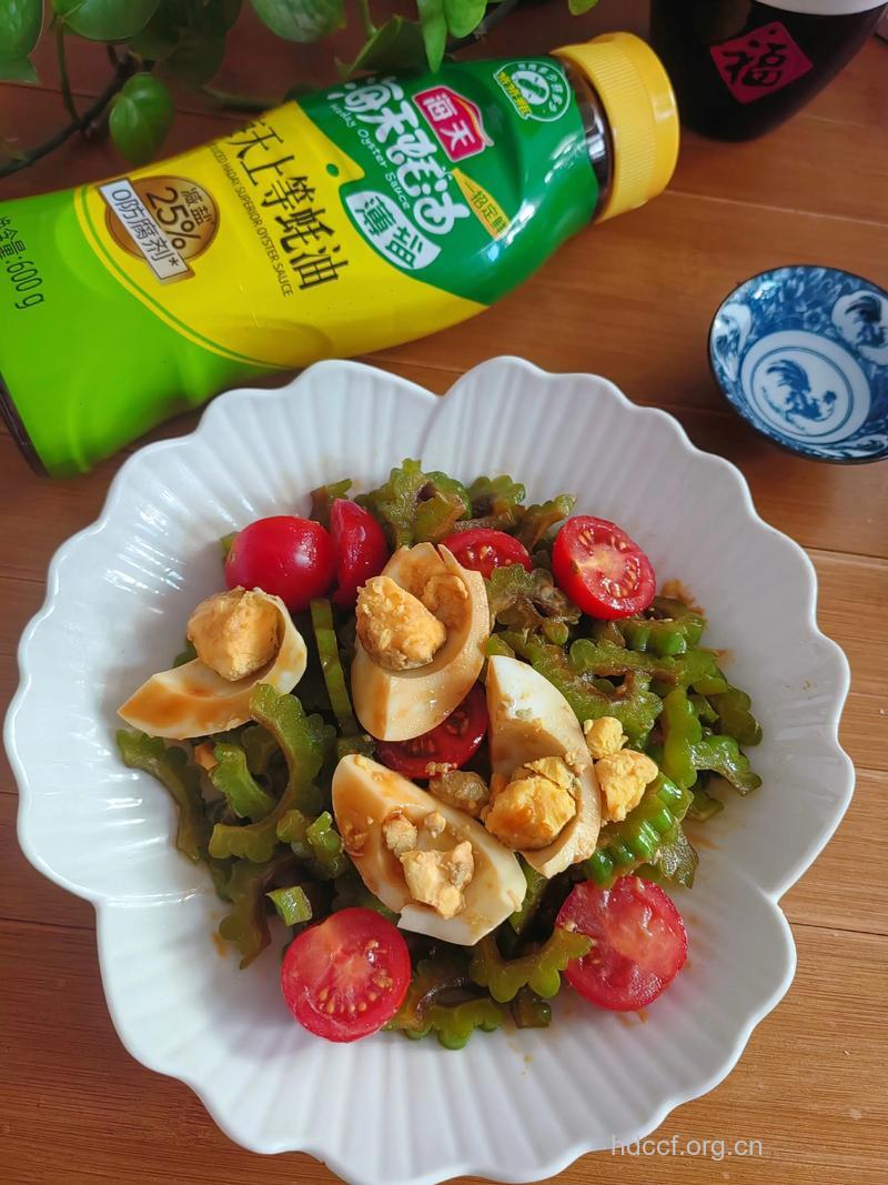 糖尿病人营养食谱――苦瓜拌鸡片