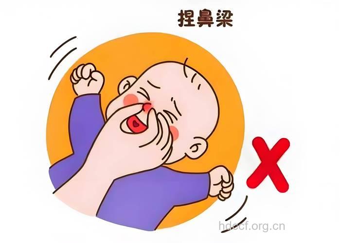 切勿常捏宝宝鼻子