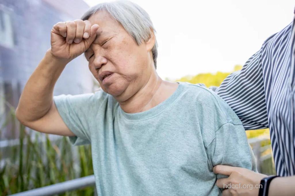 哪些因素导致老年人头晕