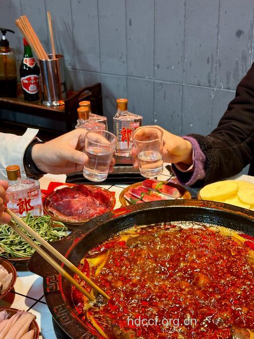 爱吃火锅爱喝酒是痔疮的诱因吗