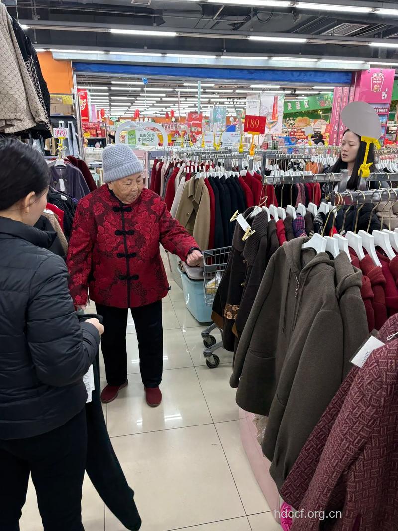 老人逛街有助延年益寿吗？