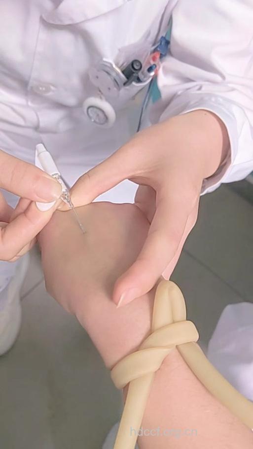 注射胰岛素后针头留置10秒