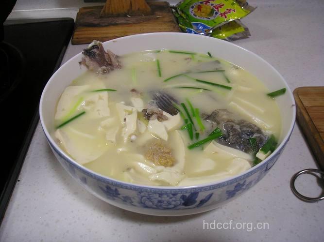 治疗水痘可以试试竹笋鲫鱼汤