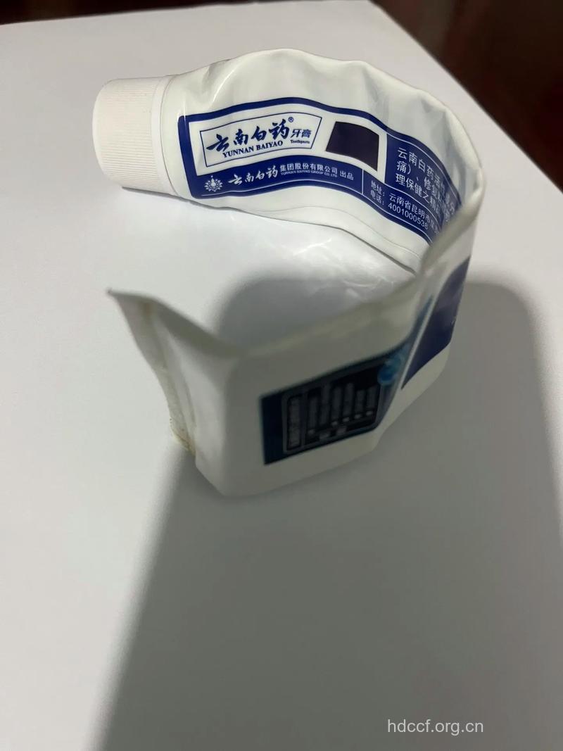 牙膏挤太多会招来口腔癌