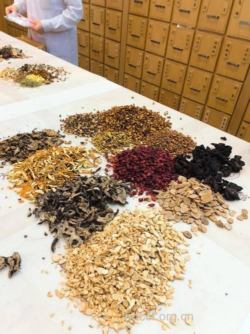 内分泌紊乱导致黄褐斑 有哪些食疗可以祛除