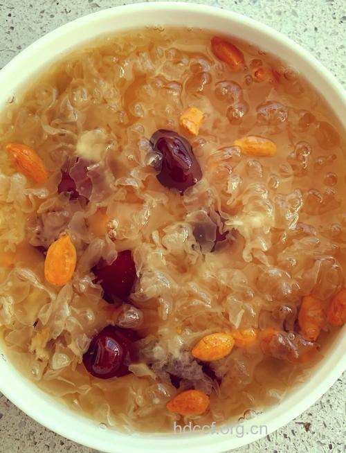 适量食用银耳红枣汤不用担心会发胖