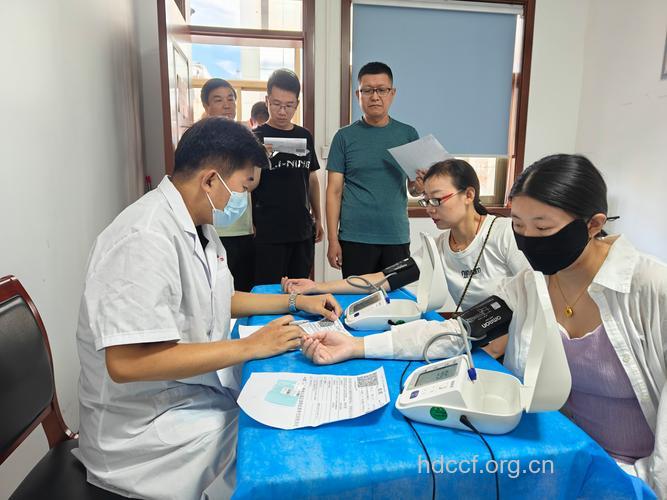 放射工作人员要定期做体检