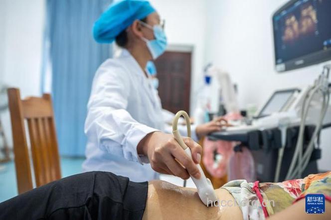 女性做B超检查的注意