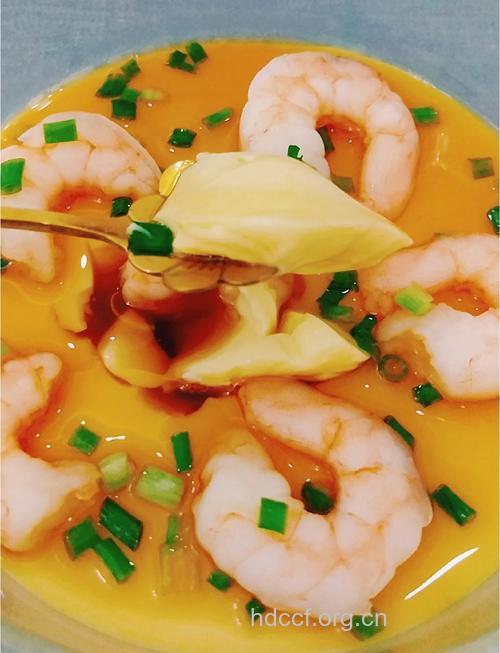 秋季养生食谱之煎蛋白菜虾仁汤